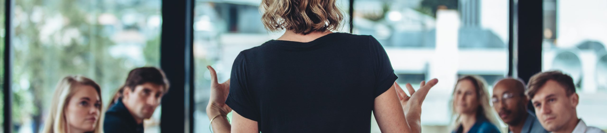 Lady talking to staff